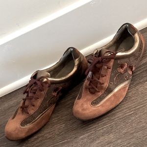 Hush Puppies Sneakers -Brown /Flower Embroidery 🌸